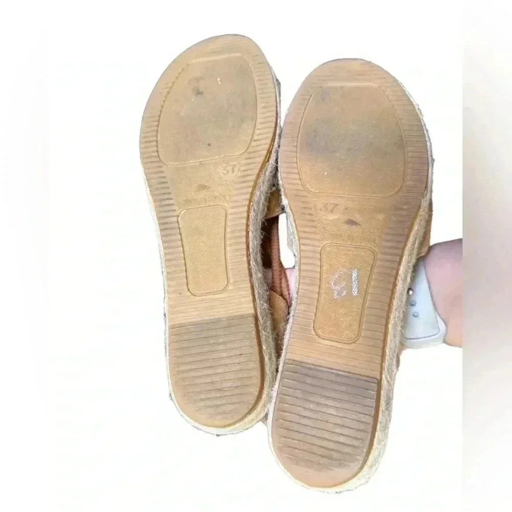 Kanna Women's Slip-On Embroidered 